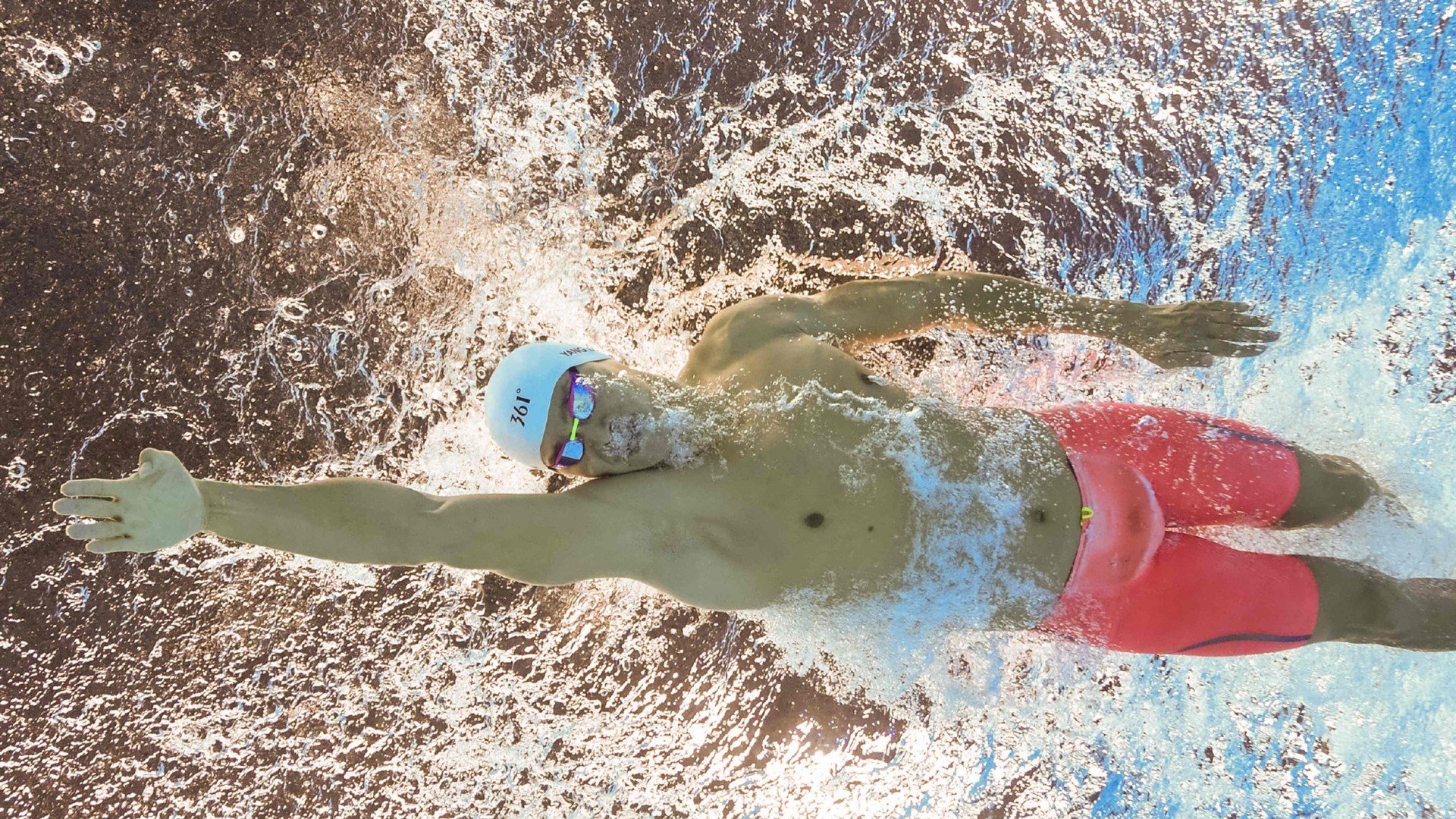 中国男篮开展专项训练提升关键技术能力，中国男篮训练强度